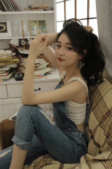 长在面包树上的女人
